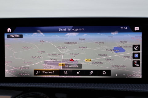 Mercedes-Benz A-Klasse 200 Launch Edition AMG / Night Pakket / Keyless Go / Standkachel / Sfeerverlichting / Stoelverwarming