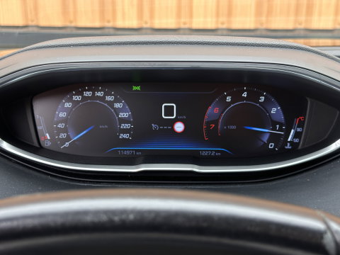 Peugeot 3008 1.2 PureTech Blue Lease Premium | Achteruitrijcamera | Afneembare Trekhaak | Cruise Control | Apple Carplay | Parkeersensoren | Keyless | Android Auto