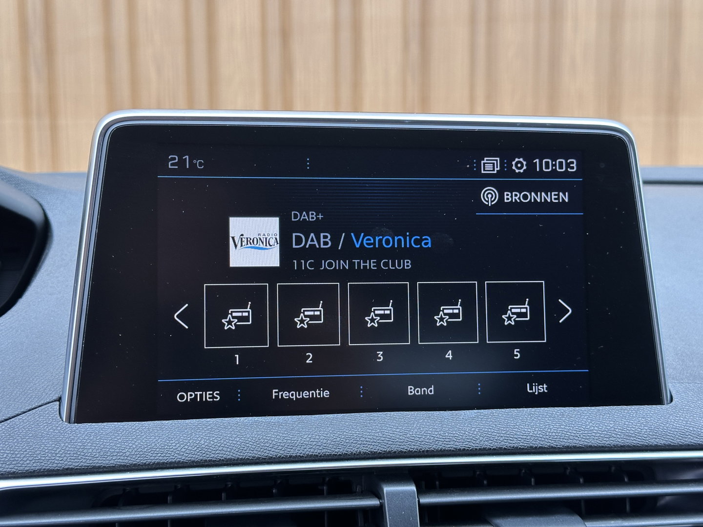 Peugeot 3008 1.2 PureTech Blue Lease Premium | Achteruitrijcamera | Afneembare Trekhaak | Cruise Control | Apple Carplay | Parkeersensoren | Keyless | Android Auto