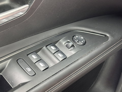 Peugeot 3008 1.2 PureTech Blue Lease Premium | Achteruitrijcamera | Afneembare Trekhaak | Cruise Control | Apple Carplay | Parkeersensoren | Keyless | Android Auto
