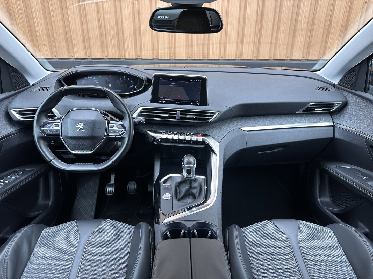 Peugeot 3008 1.2 PureTech Blue Lease Premium | Achteruitrijcamera | Afneembare Trekhaak | Cruise Control | Apple Carplay | Parkeersensoren | Keyless | Android Auto