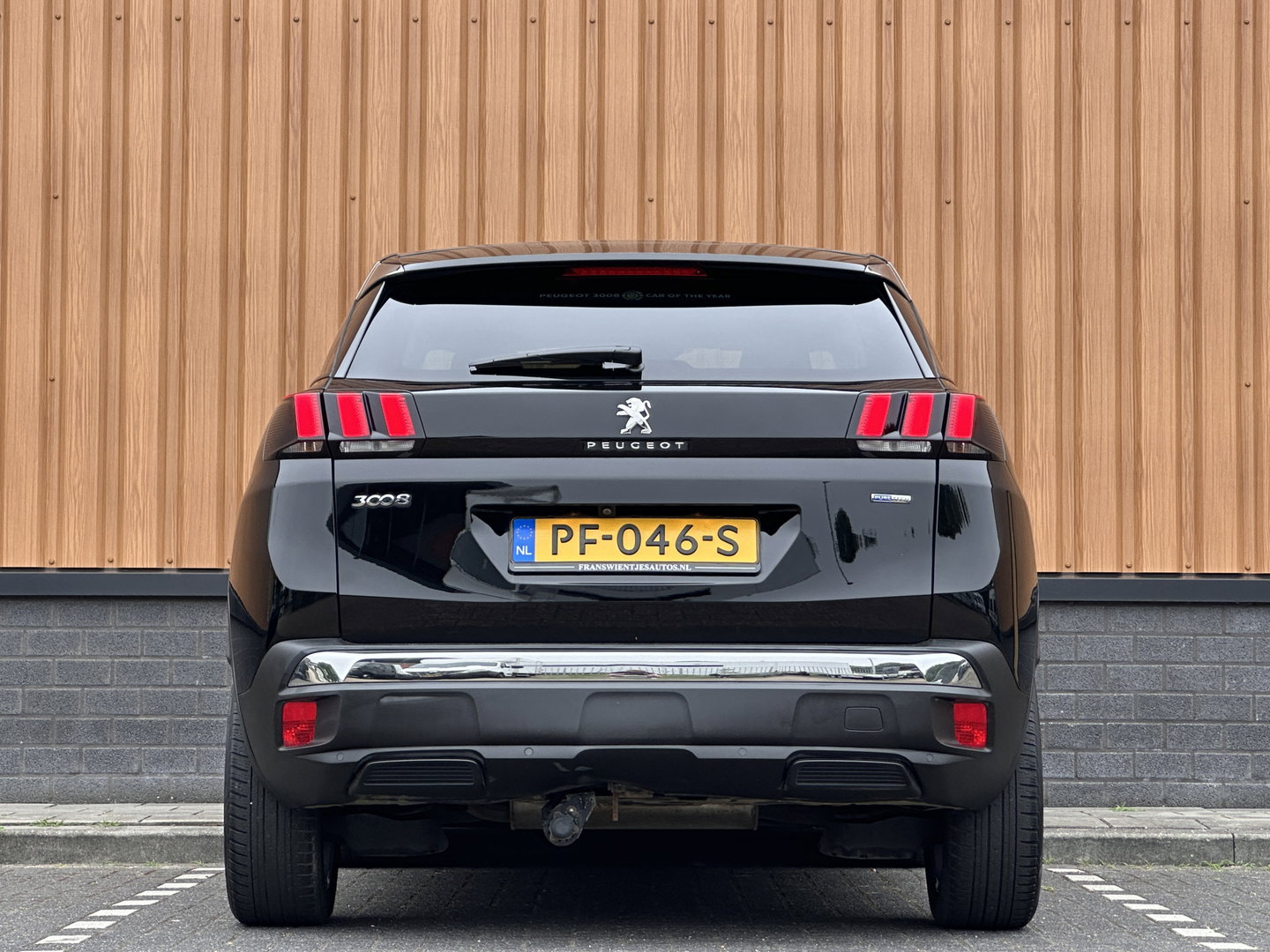 Peugeot 3008 1.2 PureTech Blue Lease Premium | Achteruitrijcamera | Afneembare Trekhaak | Cruise Control | Apple Carplay | Parkeersensoren | Keyless | Android Auto