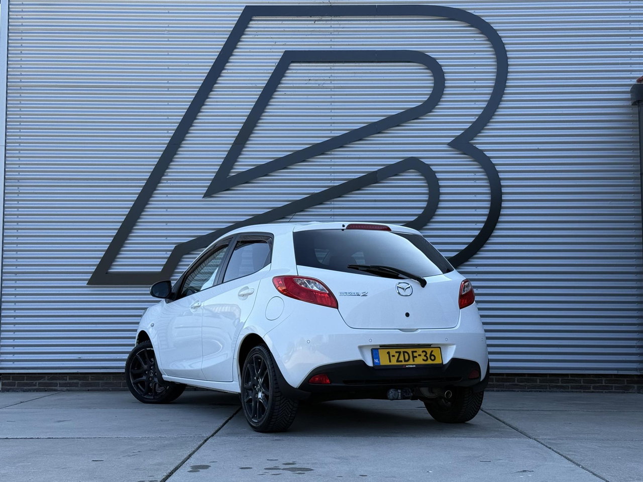 Mazda 2