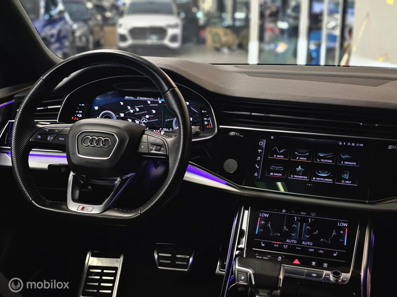 Audi Q8