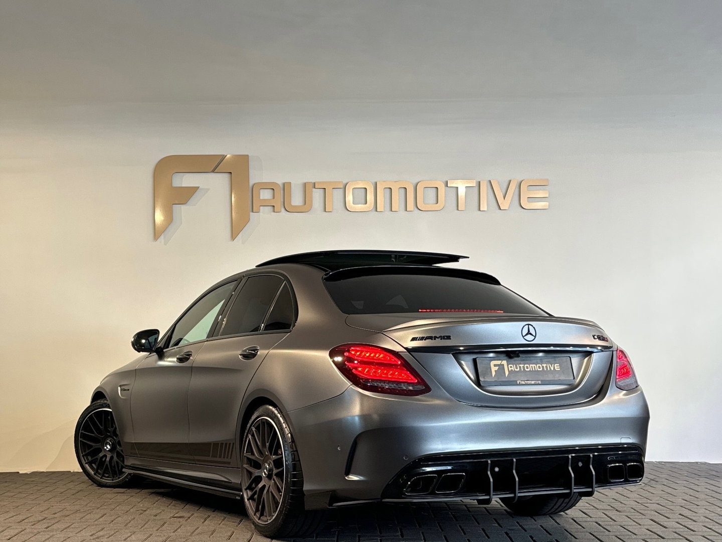 Mercedes-Benz C-Klasse AMG 63 S Pano|Kuip|Ceramic|HuD|360Cam