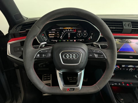 Audi RSQ3 Sportback 2.5 TFSI Pano|RS Seat|Trekhaak|Sfeer|VOL
