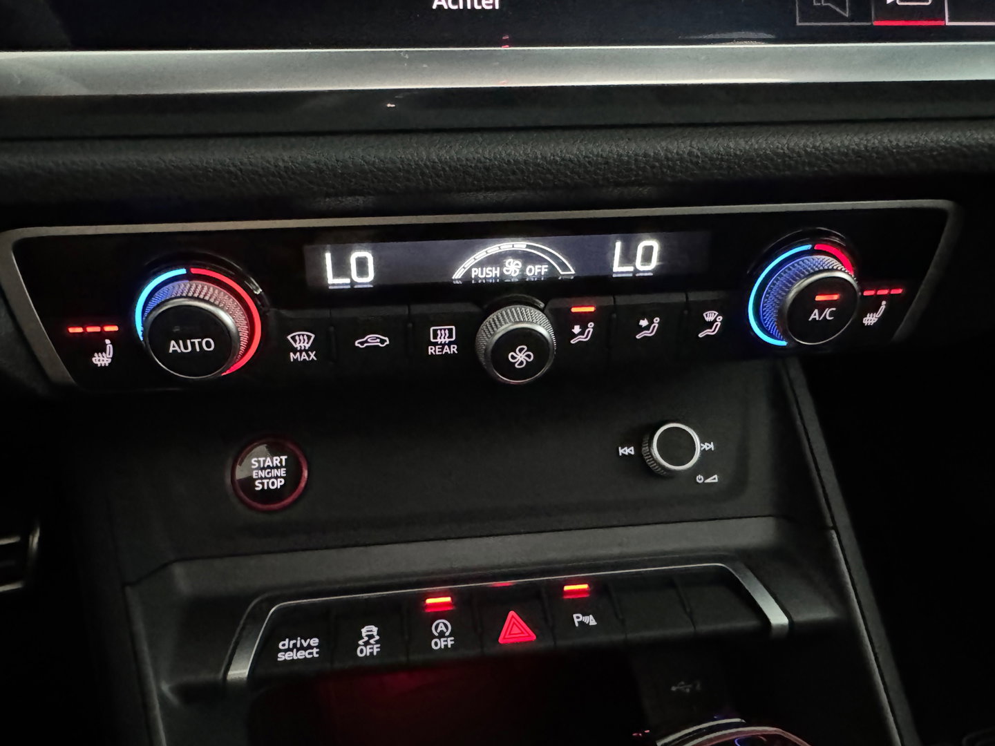 Audi RSQ3 Sportback 2.5 TFSI Pano|RS Seat|Trekhaak|Sfeer|VOL