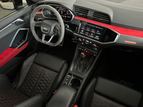Audi RSQ3 Sportback 2.5 TFSI Pano|RS Seat|Trekhaak|Sfeer|VOL