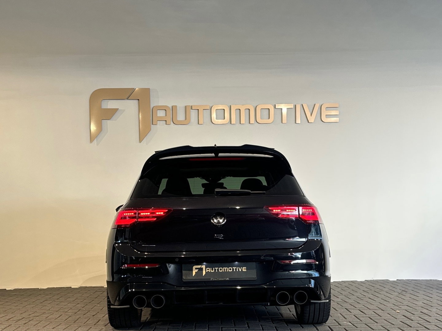 Volkswagen Golf 2.0 TSI R 4M Performance Pano|H/K|Akrapovic