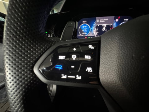 Volkswagen Golf 2.0 TSI R 4M Performance Pano|H/K|Akrapovic