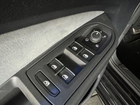 Volkswagen Golf 2.0 TSI R 4M Performance Pano|H/K|Akrapovic
