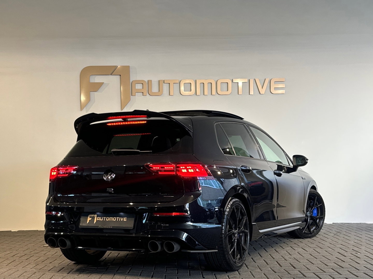 Volkswagen Golf 2.0 TSI R 4M Performance Pano|H/K|Akrapovic