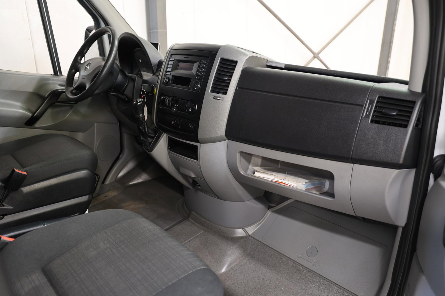 Mercedes-Benz Sprinter 311 2.2 CDI EURO 6 L3H2 AUTOMAAT POST NL SCHAPPEN