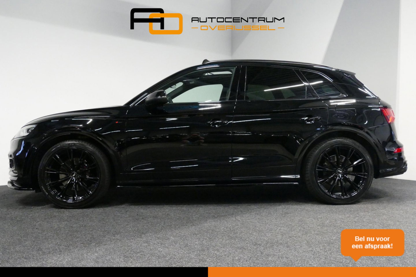 Audi Q5 55 TFSI e S edition / S Line / SQ5 Diffuser / Maxton Design Bodykit V.2 / Luchtvering / Panoramadak / Elektr. verstelbare voorstoelen (links met memory) / Matrix LED / Stoelverwarming / Apple Carplay - Android Auto / 21'' LMV / Dodehoekdetectie / Achterui