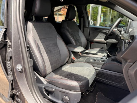 Ford Kuga 2.5 PHEV 225 ST-line X l B&O l LED l Winterpack