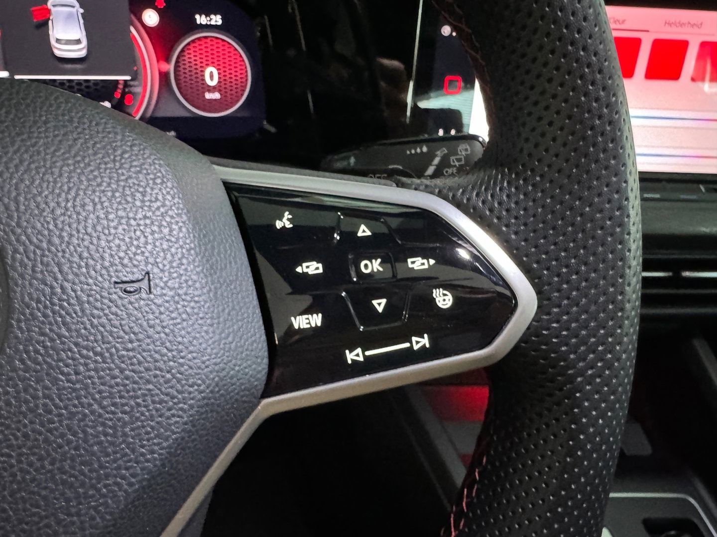 Volkswagen Golf 2.0 TSI GTI Clubsport Pano|Sfeer|IQ|Camera