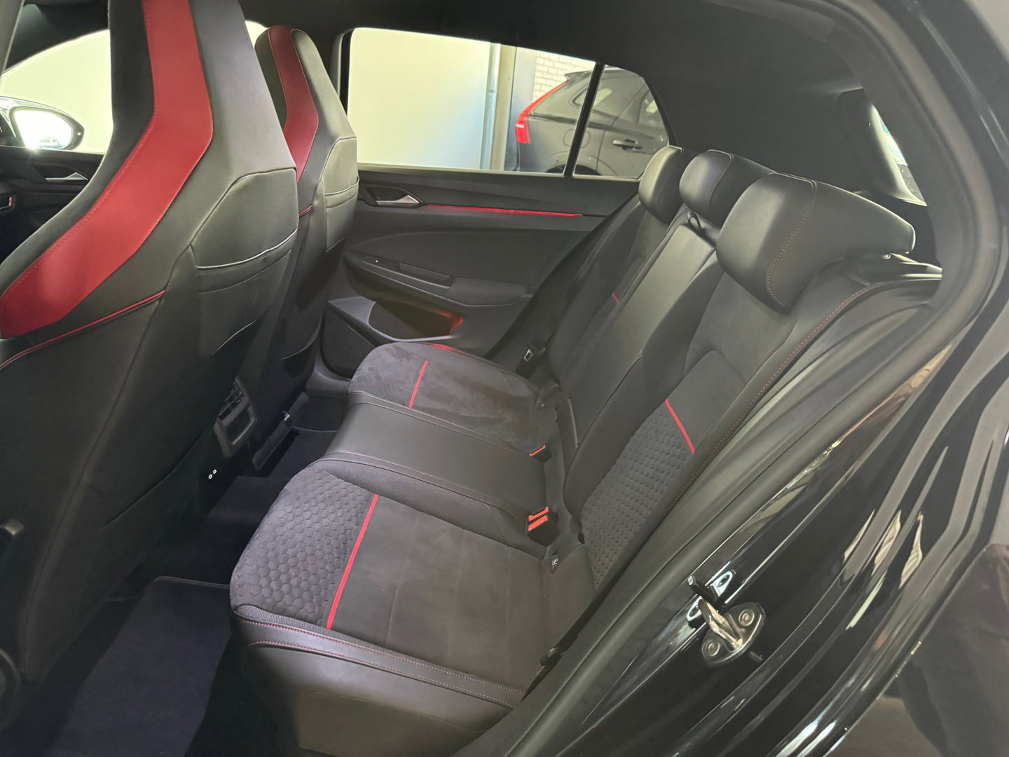 Volkswagen Golf 2.0 TSI GTI Clubsport Pano|Sfeer|IQ|Camera