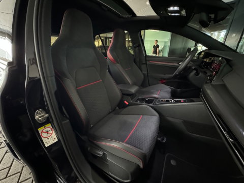 Volkswagen Golf 2.0 TSI GTI Clubsport Pano|Sfeer|IQ|Camera