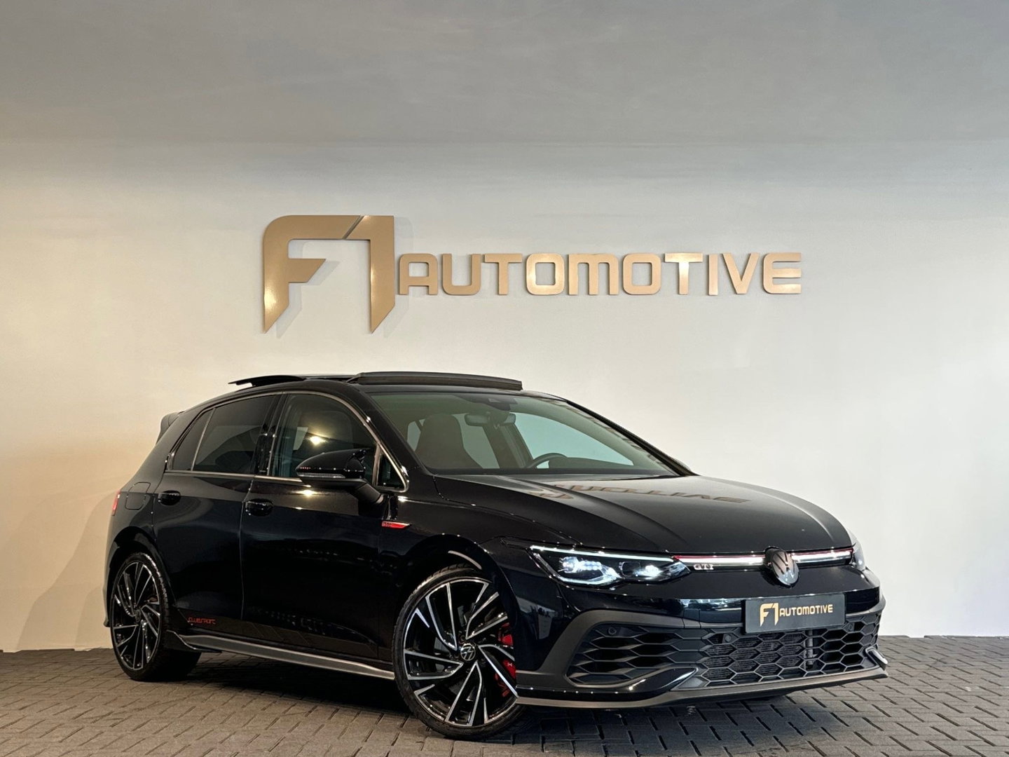 Volkswagen Golf 2.0 TSI GTI Clubsport Pano|Sfeer|IQ|Camera