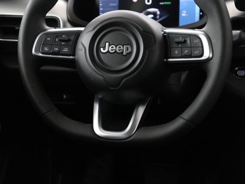 Jeep Avenger 54 kWh | SOH 94,2% | 3 Fase | Stoelverwarming | Carplay | Camera | Cruise control | Elektrische kofferklep | Climate control