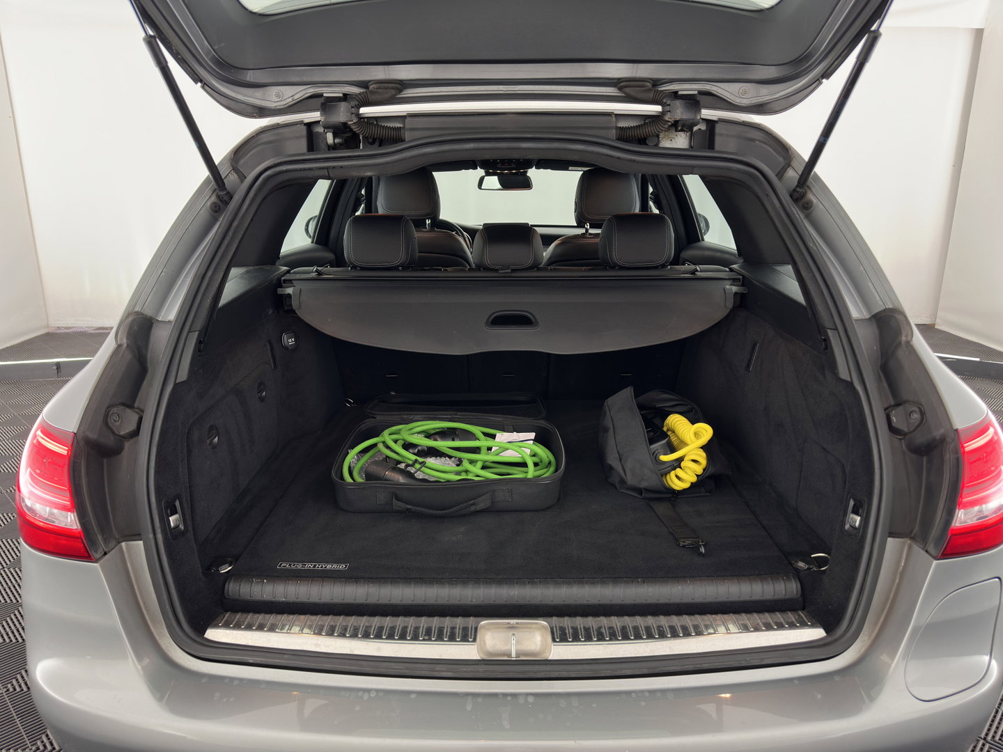 Mercedes-Benz C-Klasse Estate 350 e Lease Edition *AUT | LEATHER-SPORT | TOPVIEW | BURMESTER | FULL-LED | HEATED-SPORTSEATS | NAVI-FULLMAP | ECC |  PDC | CRUISE | 17''ALU *