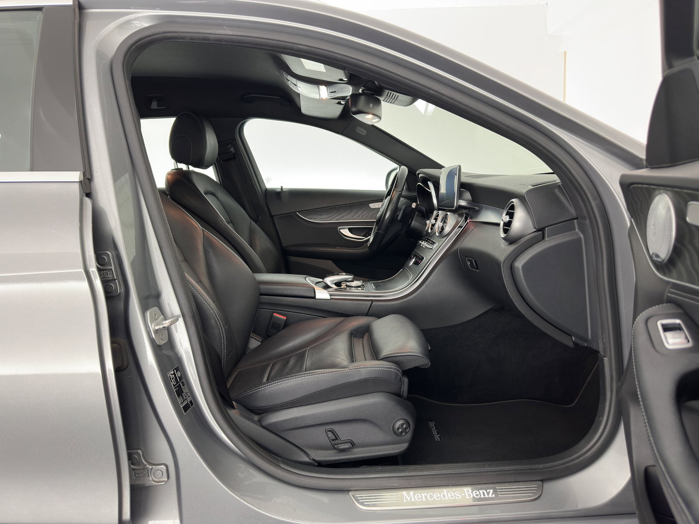 Mercedes-Benz C-Klasse Estate 350 e Lease Edition *AUT | LEATHER-SPORT | TOPVIEW | BURMESTER | FULL-LED | HEATED-SPORTSEATS | NAVI-FULLMAP | ECC |  PDC | CRUISE | 17''ALU *