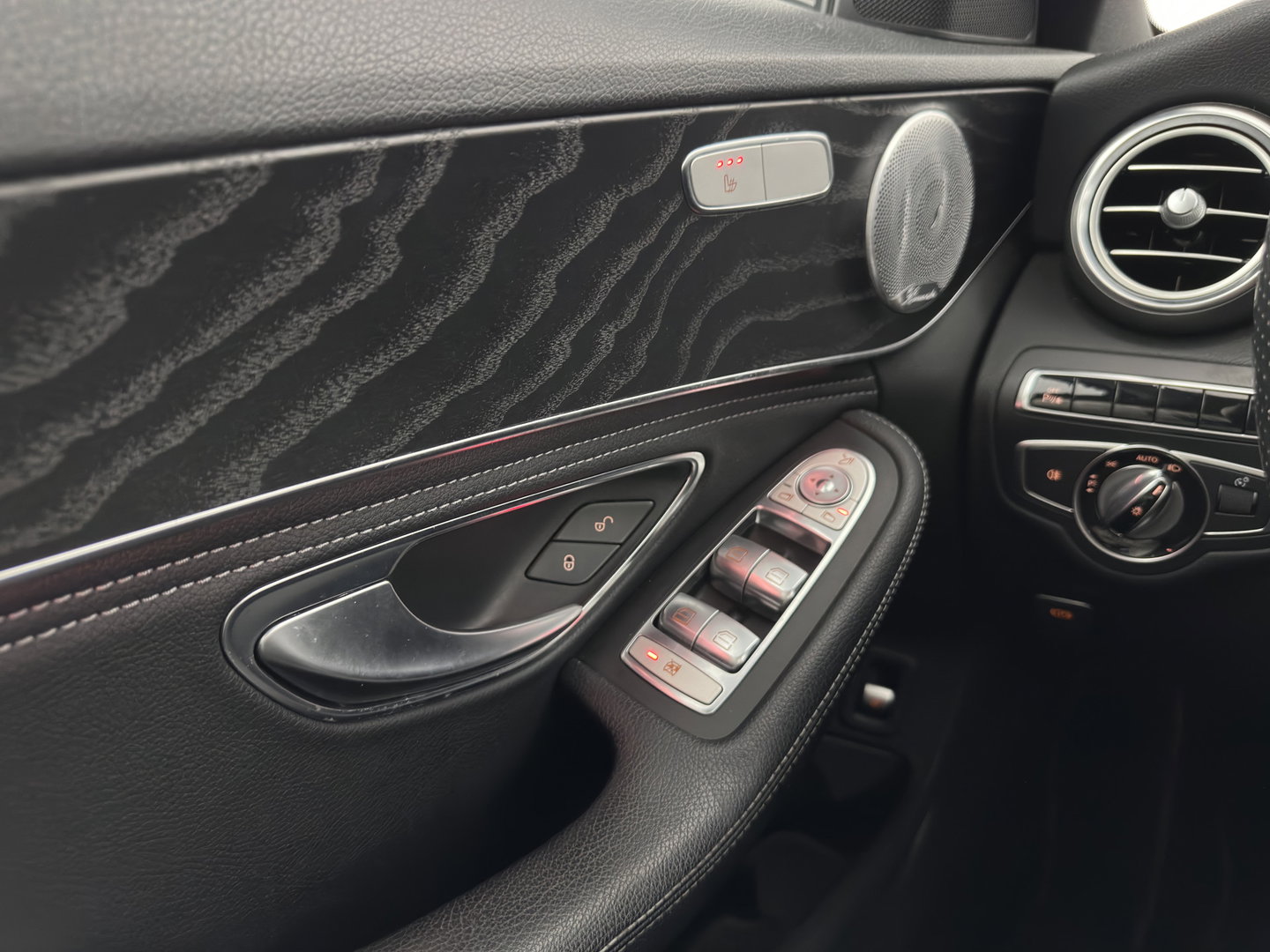 Mercedes-Benz C-Klasse Estate 350 e Lease Edition *AUT | LEATHER-SPORT | TOPVIEW | BURMESTER | FULL-LED | HEATED-SPORTSEATS | NAVI-FULLMAP | ECC |  PDC | CRUISE | 17''ALU *