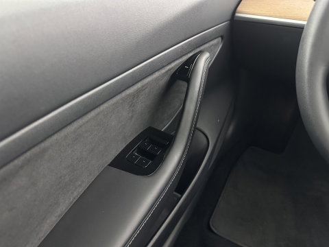 Tesla Model 3 Standard RWD Plus 60 kWh [ 3-Fase-11kW ]{SoH-98%} (INCL-BTW) Aut. *PANO | AUTOPILOT | LEATHER | KEYLESS | FULL-LED | MEMORY-PACK | TOPVIEW | DAB | CARPLAY | DIGI-COCKPIT | LANE-ASSIST | COMFORTSEATS | 19"ALU*