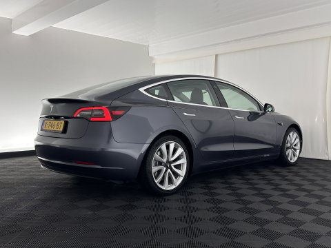 Tesla Model 3 Standard RWD Plus 60 kWh [ 3-Fase-11kW ]{SoH-98%} (INCL-BTW) Aut. *PANO | AUTOPILOT | LEATHER | KEYLESS | FULL-LED | MEMORY-PACK | TOPVIEW | DAB | CARPLAY | DIGI-COCKPIT | LANE-ASSIST | COMFORTSEATS | 19"ALU*
