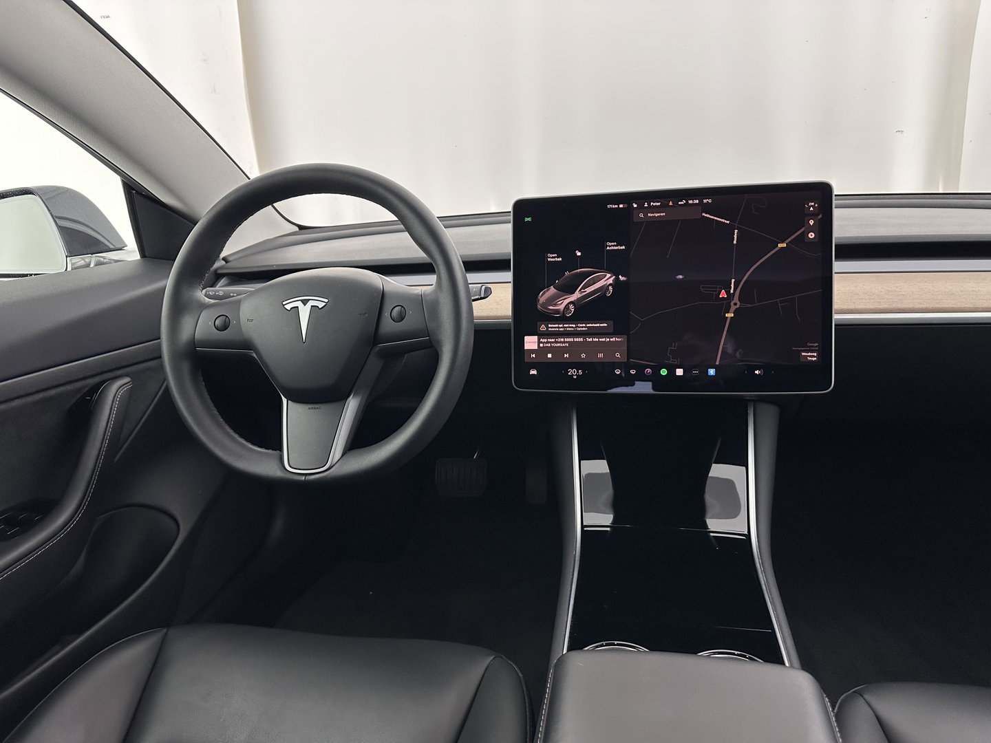 Tesla Model 3 Standard RWD Plus 60 kWh [ 3-Fase-11kW ]{SoH-98%} (INCL-BTW) Aut. *PANO | AUTOPILOT | LEATHER | KEYLESS | FULL-LED | MEMORY-PACK | TOPVIEW | DAB | CARPLAY | DIGI-COCKPIT | LANE-ASSIST | COMFORTSEATS | 19"ALU*