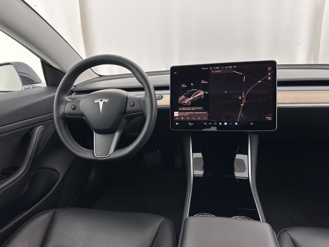 Tesla Model 3 Standard RWD Plus 60 kWh [ 3-Fase-11kW ]{SoH-98%} (INCL-BTW) Aut. *PANO | AUTOPILOT | LEATHER | KEYLESS | FULL-LED | MEMORY-PACK | TOPVIEW | DAB | CARPLAY | DIGI-COCKPIT | LANE-ASSIST | COMFORTSEATS | 19"ALU*