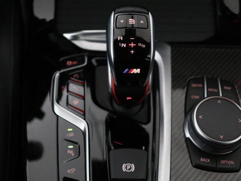 BMW X3 M Competition | Panoramadak | Head-Up | 360 Camera | Adaptive cruise | Leder | Achterbankverwarming | Carplay | Trekhaak | Sfeerverlichting | Harman/Kardon | Navigatie | Keyless | M Sportstoelen | 21'' velgen | Adaptief LED