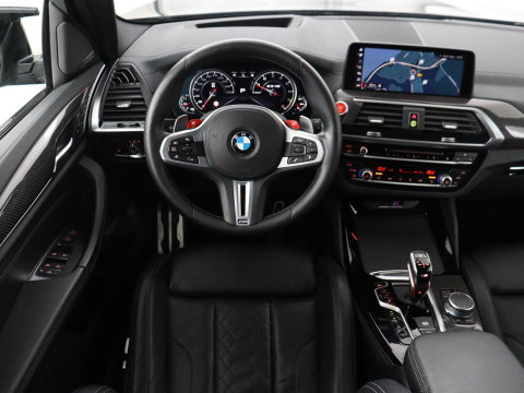 BMW X3 M Competition | Panoramadak | Head-Up | 360 Camera | Adaptive cruise | Leder | Achterbankverwarming | Carplay | Trekhaak | Sfeerverlichting | Harman/Kardon | Navigatie | Keyless | M Sportstoelen | 21'' velgen | Adaptief LED