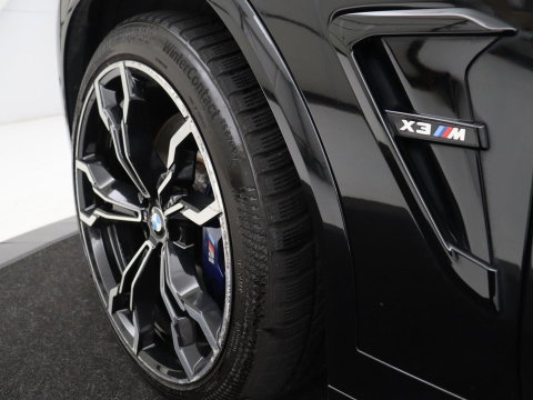 BMW X3 M Competition | Panoramadak | Head-Up | 360 Camera | Adaptive cruise | Leder | Achterbankverwarming | Carplay | Trekhaak | Sfeerverlichting | Harman/Kardon | Navigatie | Keyless | M Sportstoelen | 21'' velgen | Adaptief LED
