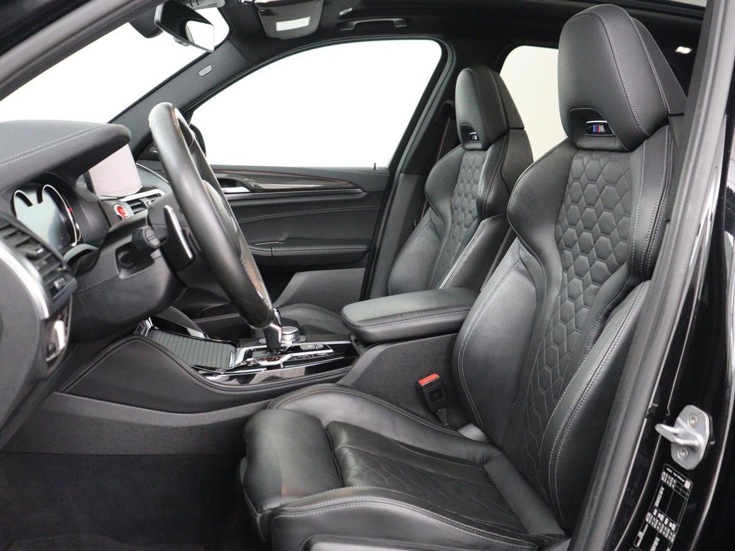 BMW X3 M Competition | Panoramadak | Head-Up | 360 Camera | Adaptive cruise | Leder | Achterbankverwarming | Carplay | Trekhaak | Sfeerverlichting | Harman/Kardon | Navigatie | Keyless | M Sportstoelen | 21'' velgen | Adaptief LED