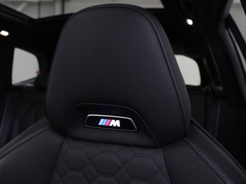 BMW X3 M Competition | Panoramadak | Head-Up | 360 Camera | Adaptive cruise | Leder | Achterbankverwarming | Carplay | Trekhaak | Sfeerverlichting | Harman/Kardon | Navigatie | Keyless | M Sportstoelen | 21'' velgen | Adaptief LED