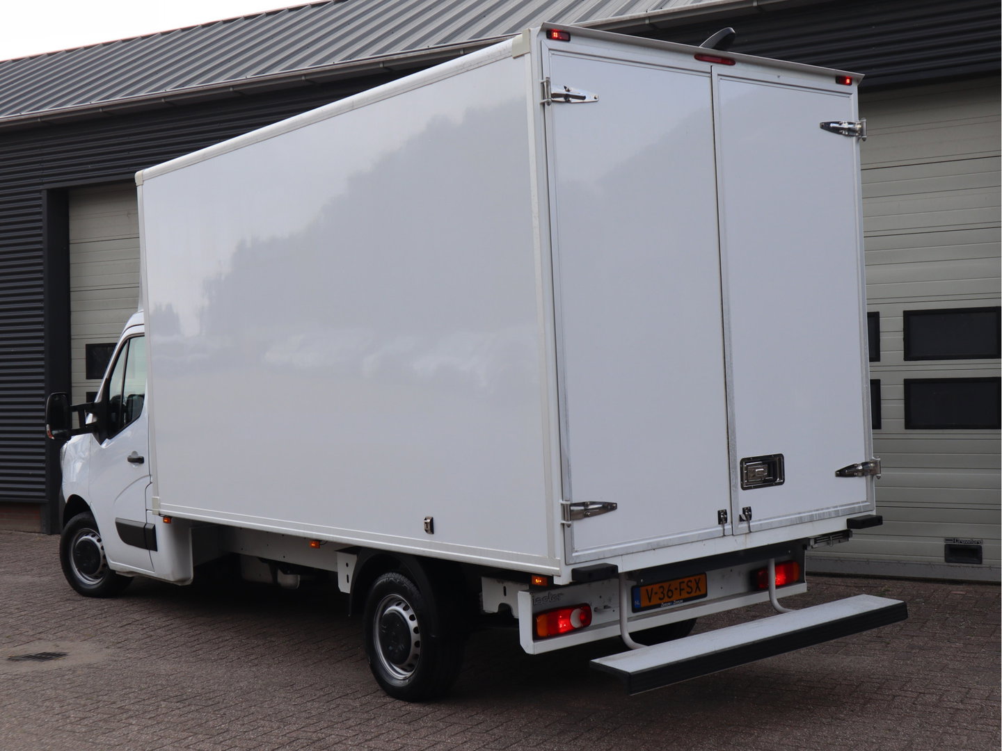 Renault Master 2.3 dCi 146pk Euro 6 Bakwagen - Airco - Camera