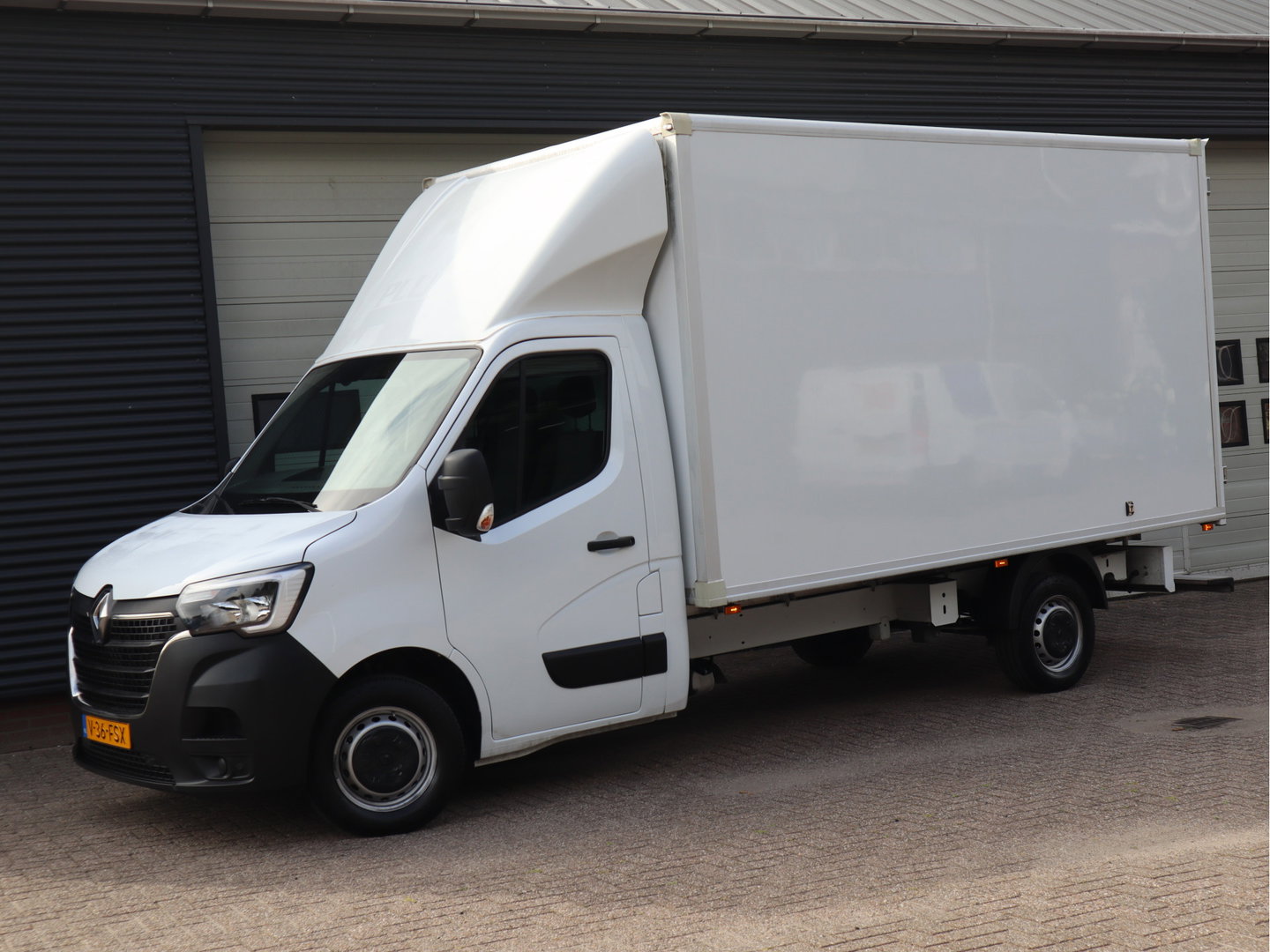 Renault Master 2.3 dCi 146pk Euro 6 Bakwagen - Airco - Camera
