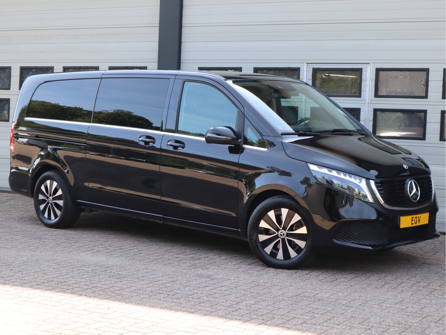 Mercedes-Benz EQV 300 90kWh L3 Extra lang - 8 Persoons - Leder - elc. Schuif