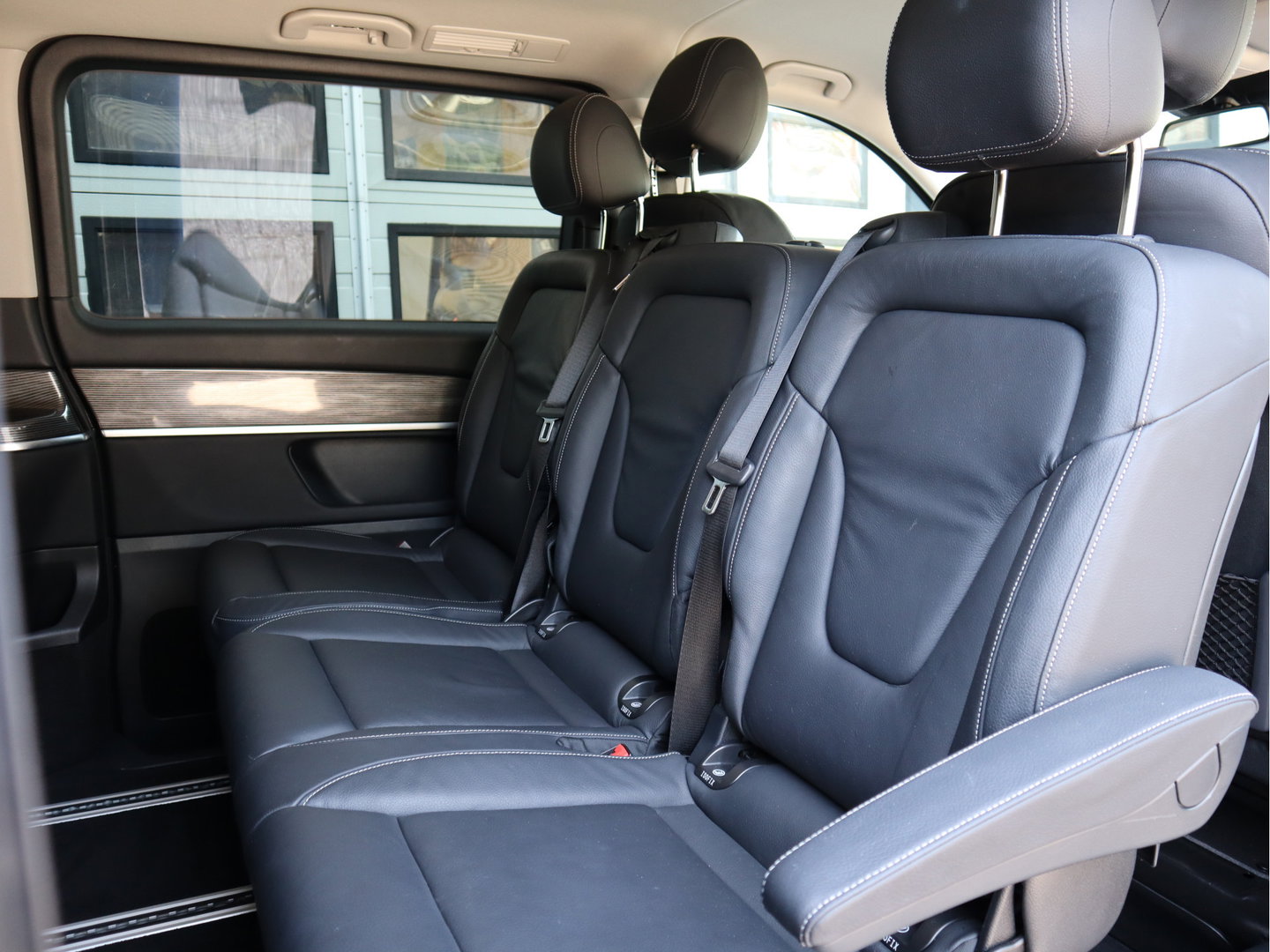 Mercedes-Benz EQV 300 90kWh L3 Extra lang - 8 Persoons - Leder - elc. Schuif