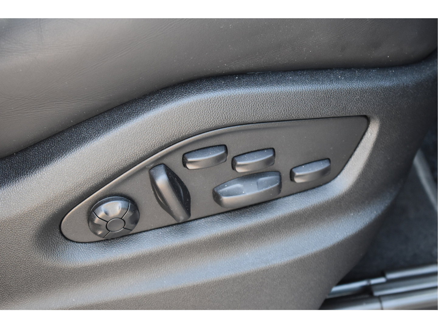 Porsche Cayenne Coupé 3.0 E-Hybrid Spor Chrono 470 pk | NL-Auto | Keyless | Luchtvering | HUD | 360 gr. camera | Softclose | Pano | Nieuwstaat