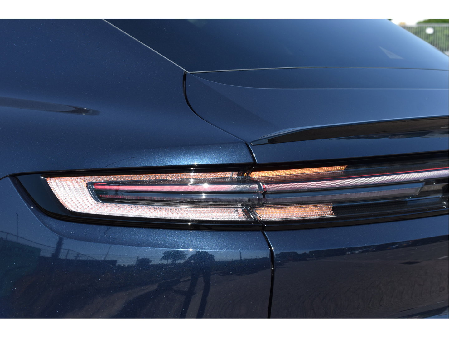 Porsche Cayenne Coupé 3.0 E-Hybrid Spor Chrono 470 pk | NL-Auto | Keyless | Luchtvering | HUD | 360 gr. camera | Softclose | Pano | Nieuwstaat