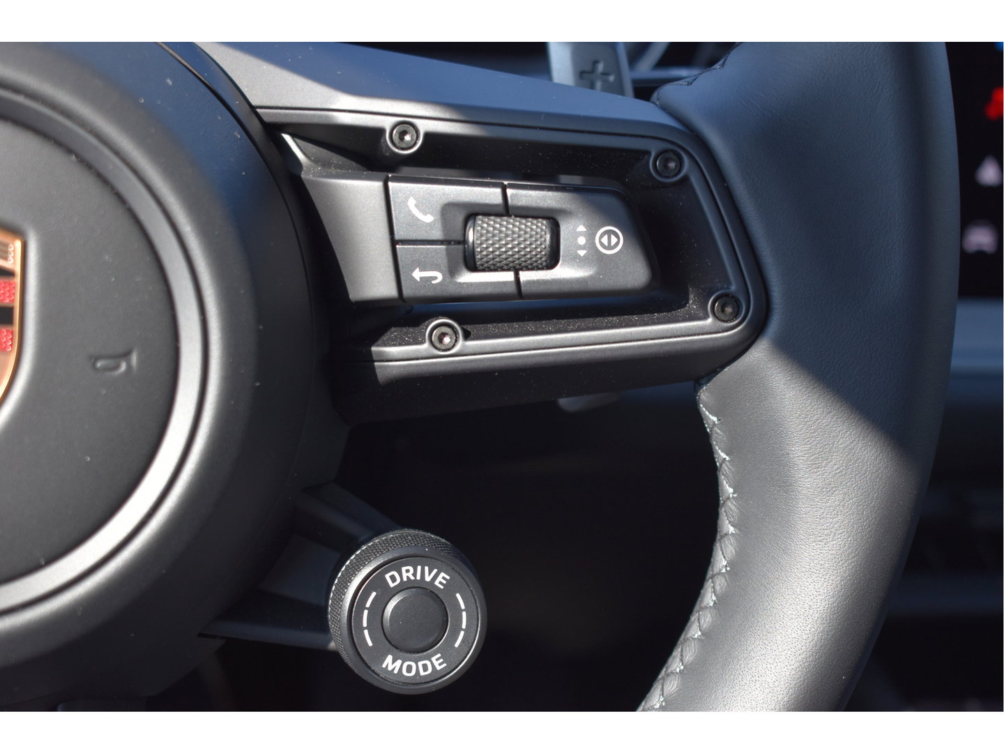 Porsche Cayenne Coupé 3.0 E-Hybrid Spor Chrono 470 pk | NL-Auto | Keyless | Luchtvering | HUD | 360 gr. camera | Softclose | Pano | Nieuwstaat
