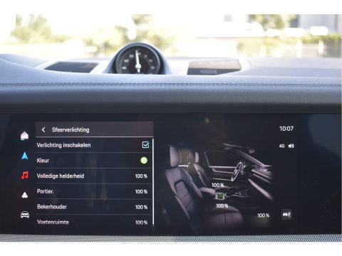 Porsche Cayenne Coupé 3.0 E-Hybrid Spor Chrono 470 pk | NL-Auto | Keyless | Luchtvering | HUD | 360 gr. camera | Softclose | Pano | Nieuwstaat