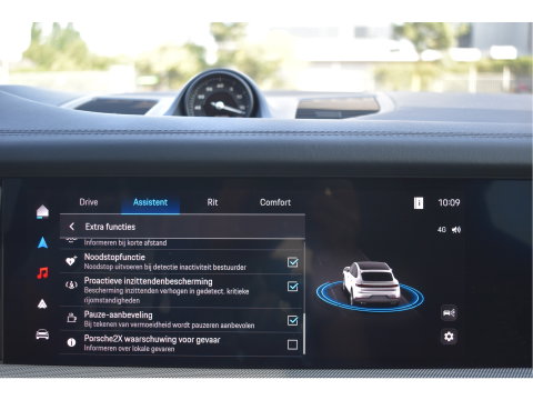Porsche Cayenne Coupé 3.0 E-Hybrid Spor Chrono 470 pk | NL-Auto | Keyless | Luchtvering | HUD | 360 gr. camera | Softclose | Pano | Nieuwstaat