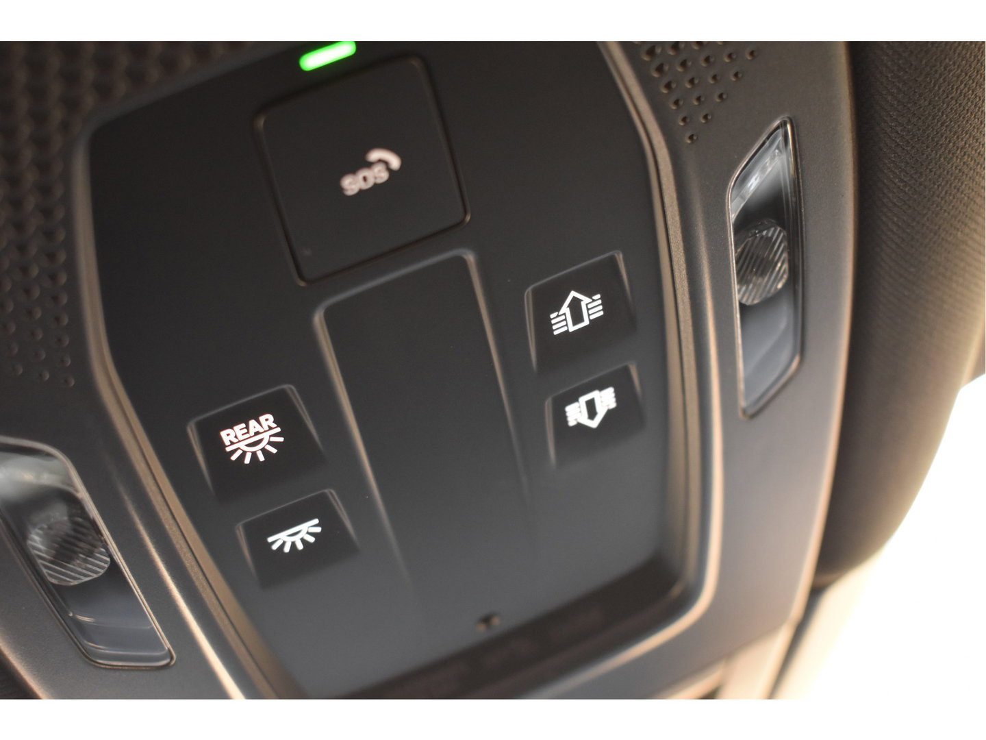 Porsche Cayenne Coupé 3.0 E-Hybrid Spor Chrono 470 pk | NL-Auto | Keyless | Luchtvering | HUD | 360 gr. camera | Softclose | Pano | Nieuwstaat