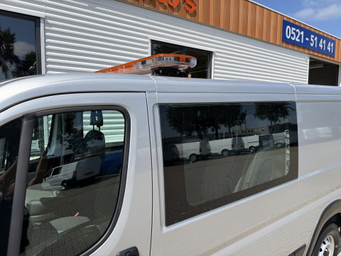 Fiat Ducato Maxi 35H 2.3 MultiJet L2H1 DC 5 persoons / trekhaak 3000 kg! / euro 6 / bpm vrij / zilver metallic / cruise en climate control / ingerichte laadruimte / lease vanaf €