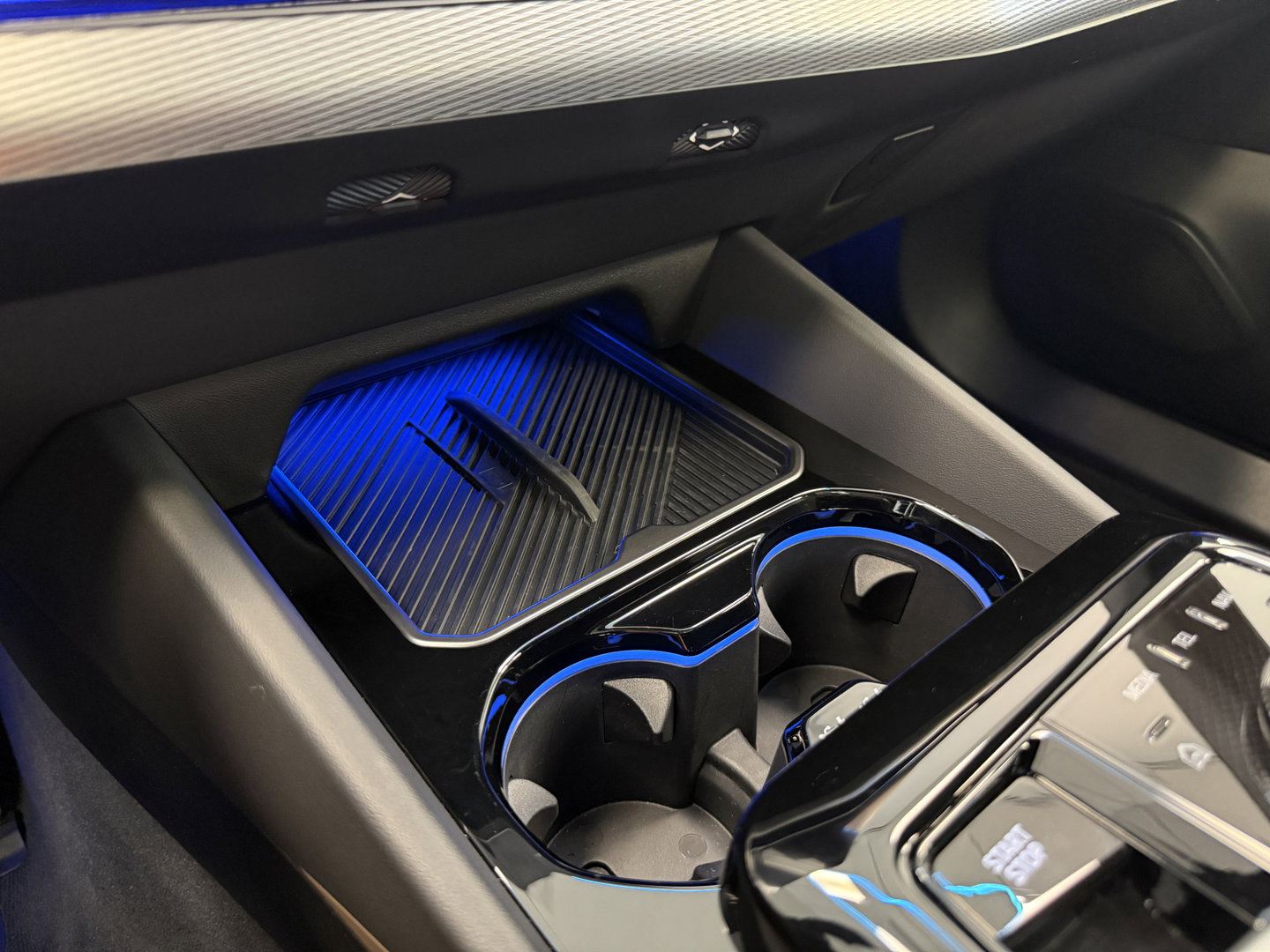 BMW i5 eDrive40 84 kWh Head-Up ACC PDC Trekhaak M-Sport Leder 24 Maanden garantie* (Vraag naar de voorwaarden)