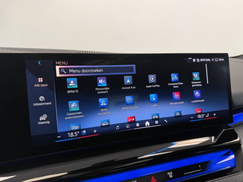 BMW i5 eDrive40 84 kWh Head-Up ACC PDC Trekhaak M-Sport Leder 24 Maanden garantie* (Vraag naar de voorwaarden)
