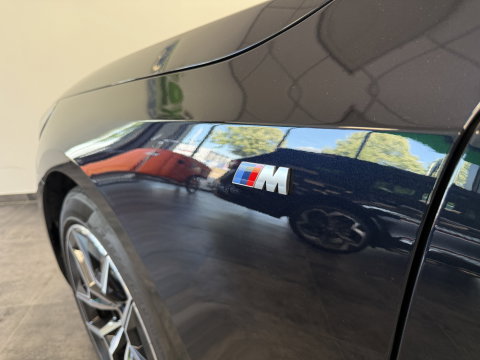 BMW i5 eDrive40 84 kWh Head-Up ACC PDC Trekhaak M-Sport Leder 24 Maanden garantie* (Vraag naar de voorwaarden)